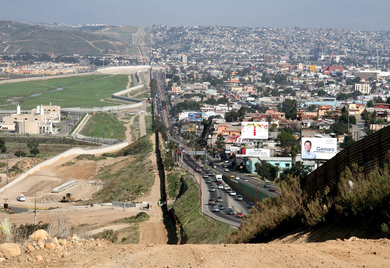 Immigration Becomes the Main Driver of Growth (image credits: pixabay)