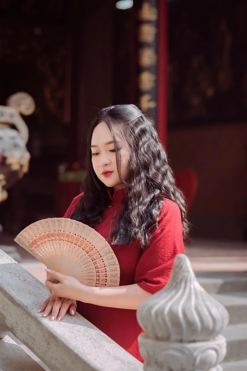 Gothic romance reaches new 'Heights' as fan communities collide