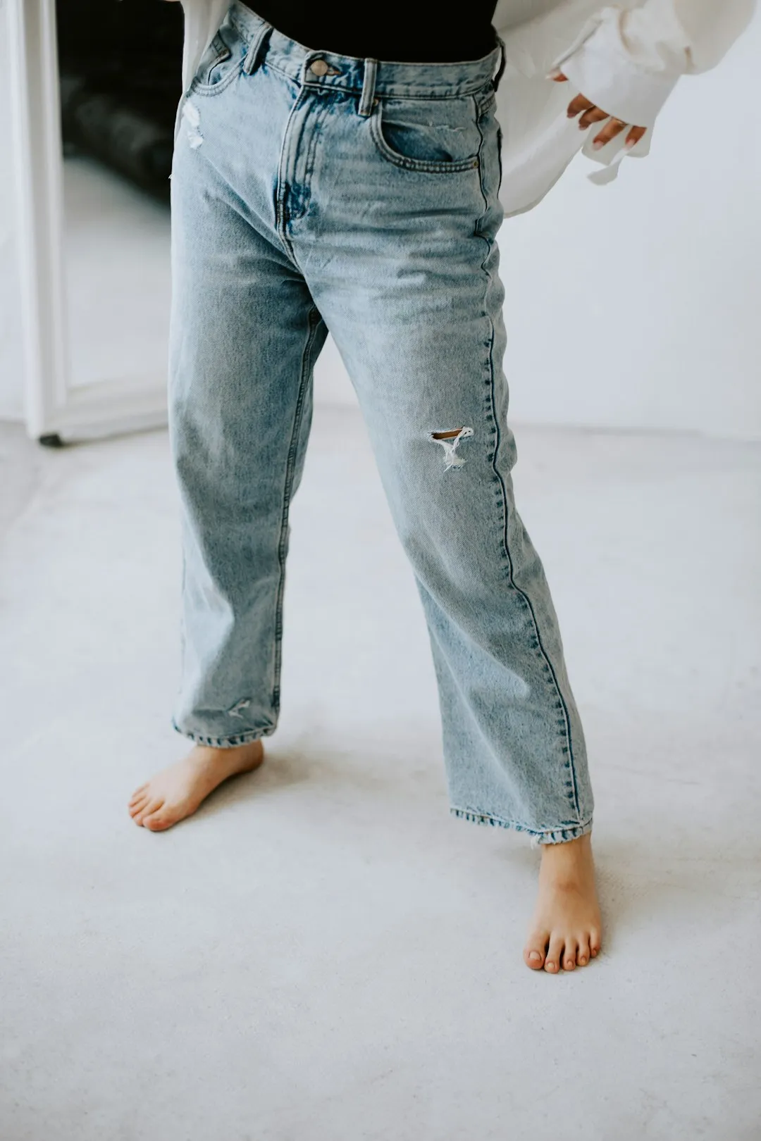 Inside the polarizing return of low-rise jeans