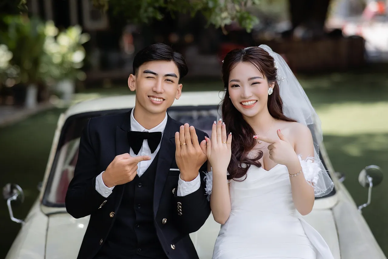 WATCH:  Lavender marriages appeal to new generation