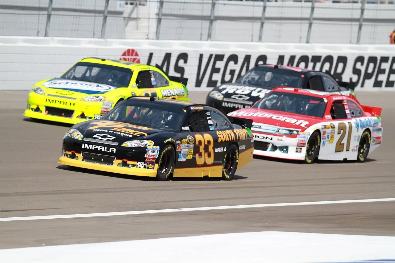 Bell looks for 1st NASCAR win at LVMS after winning Pennzoil 400 pole