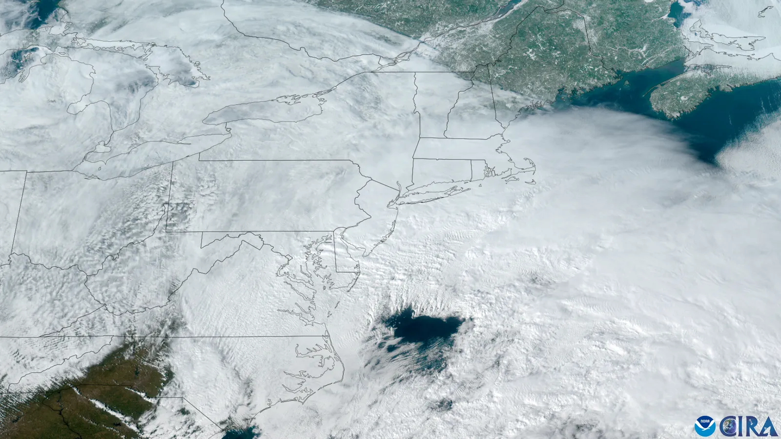 Power outages reported, thousands of flights canceled as storm slams Northeast