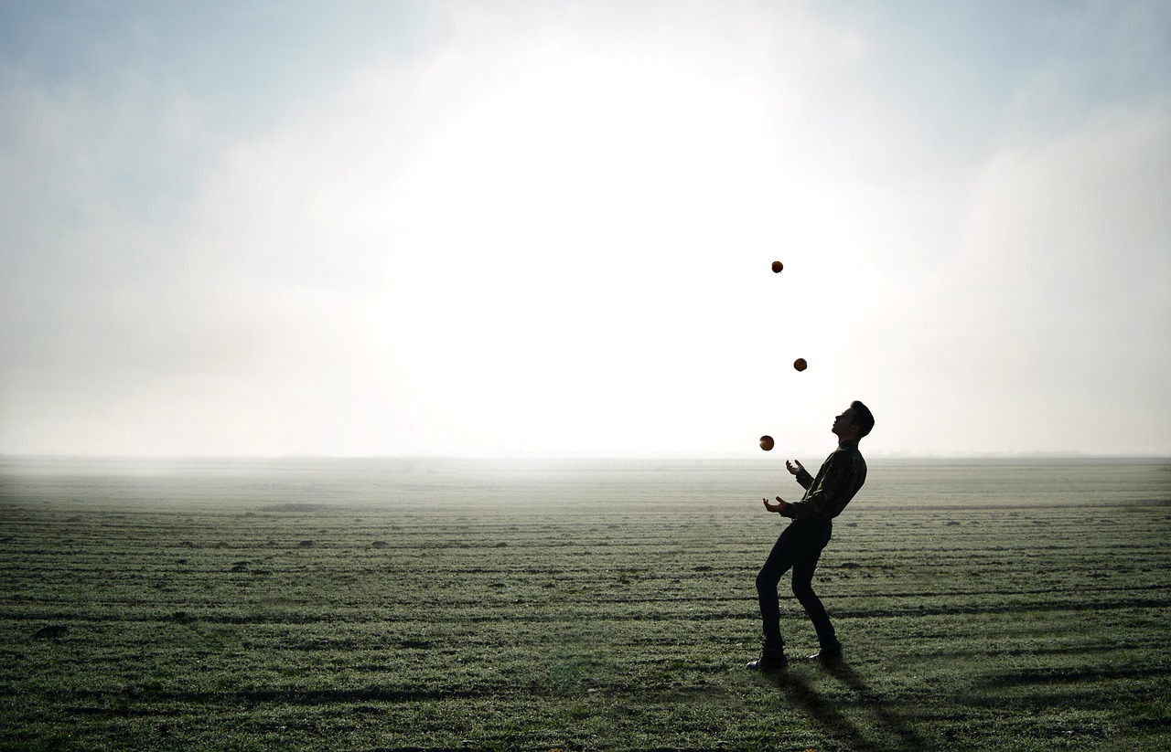 The Air Sign Juggling Act (Image Credits: Pixabay)