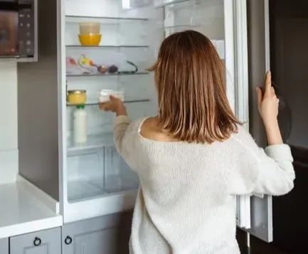 #13 - The Hum of the Refrigerator Door Opening (Image Credits: Pexels)