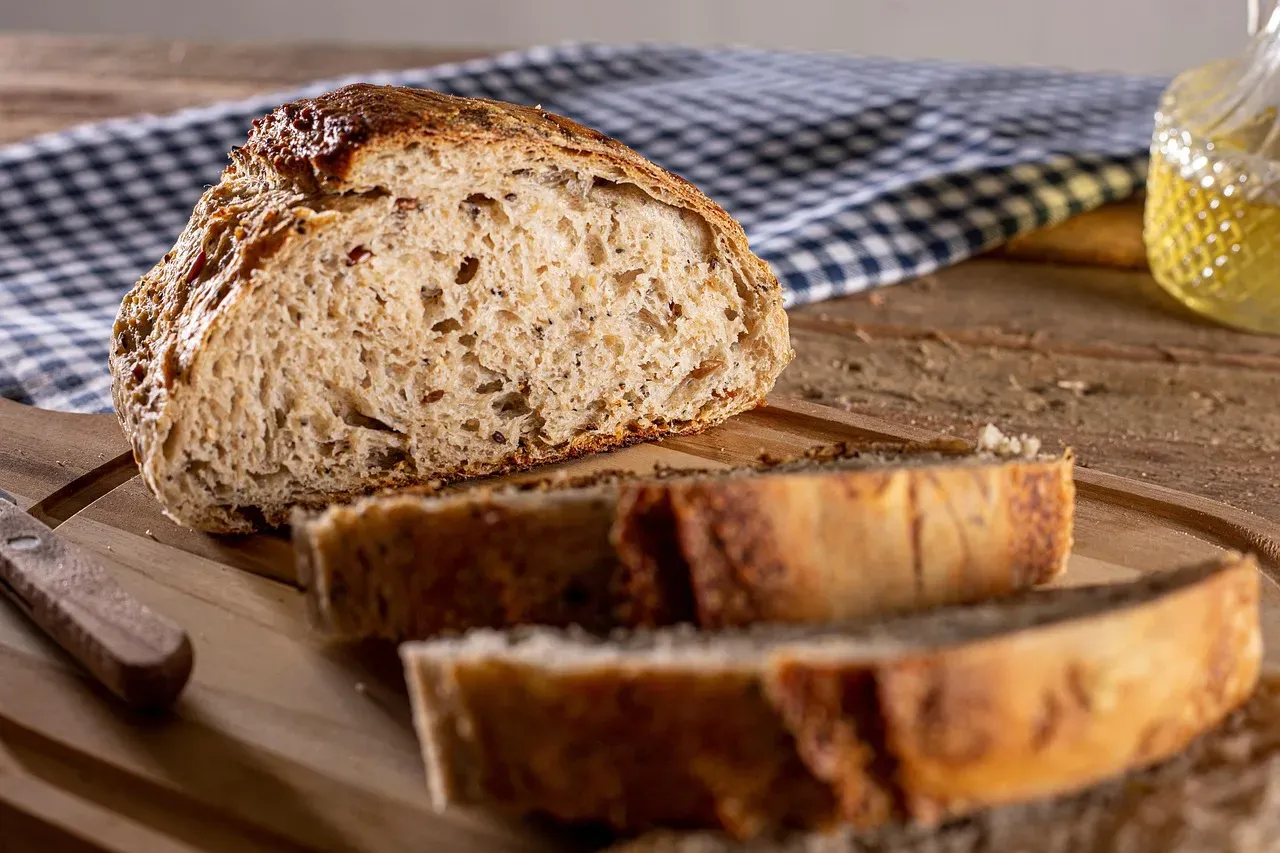 Yeast and Baked Bread: An Unexpected Draw (Image Credits: Pixabay)