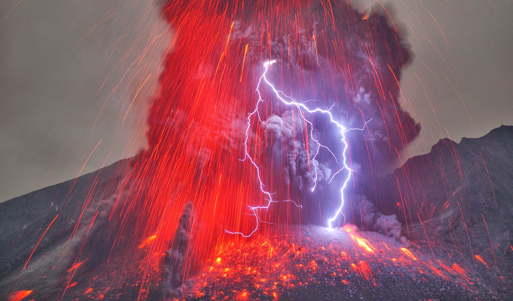 Beyond Atmospheric Lightning: The Power of Volcanic Storms (Image Credits: Flickr)