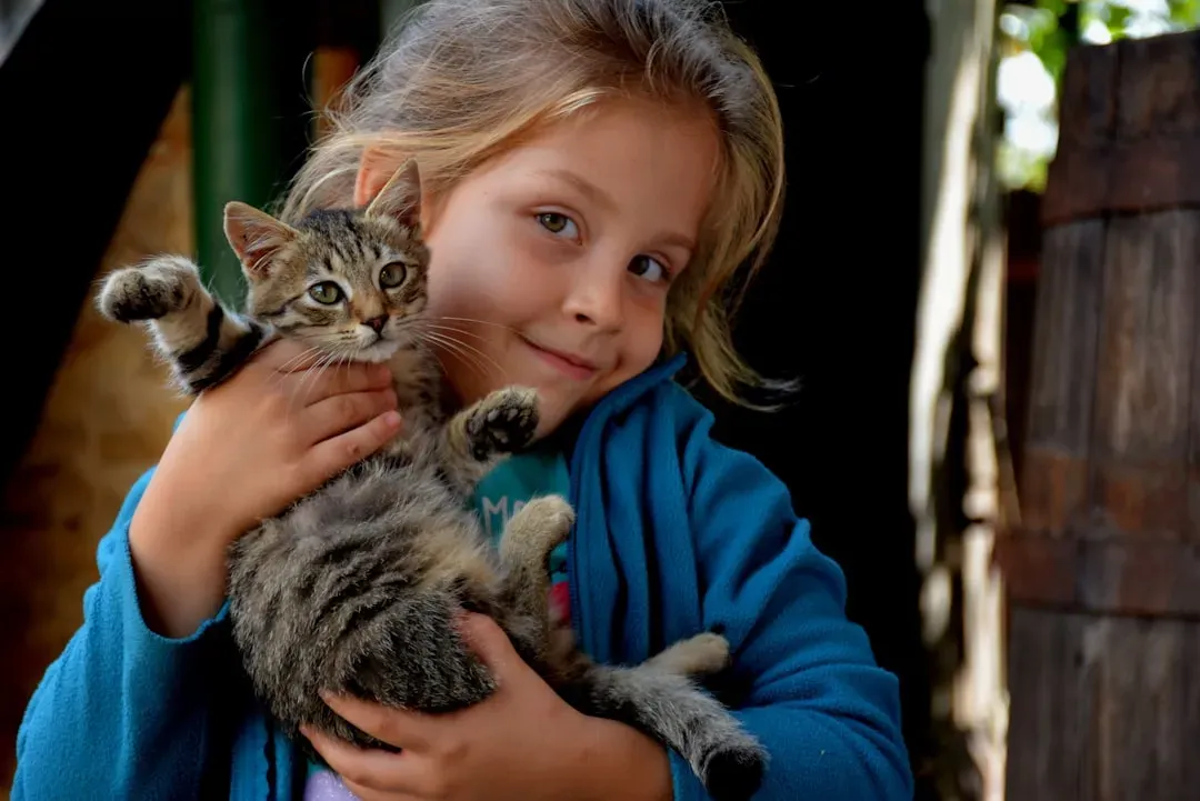 Children in Cat Homes May Build Stronger Immunity (Image Credits: Unsplash)