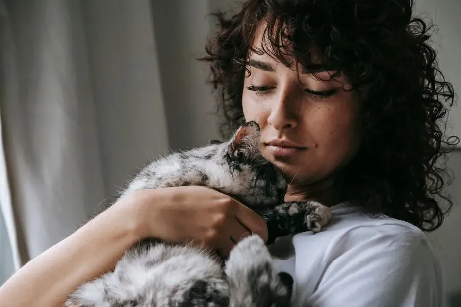 #3 - Your Cat Feels Most Exposed When Resting - So She Picks You (Image Credits: Pexels)