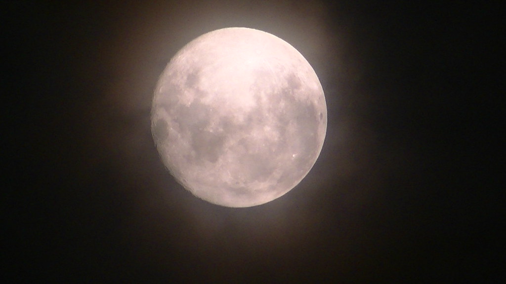 The Science Behind Lunar Sensitivity (Image Credits: Flickr)