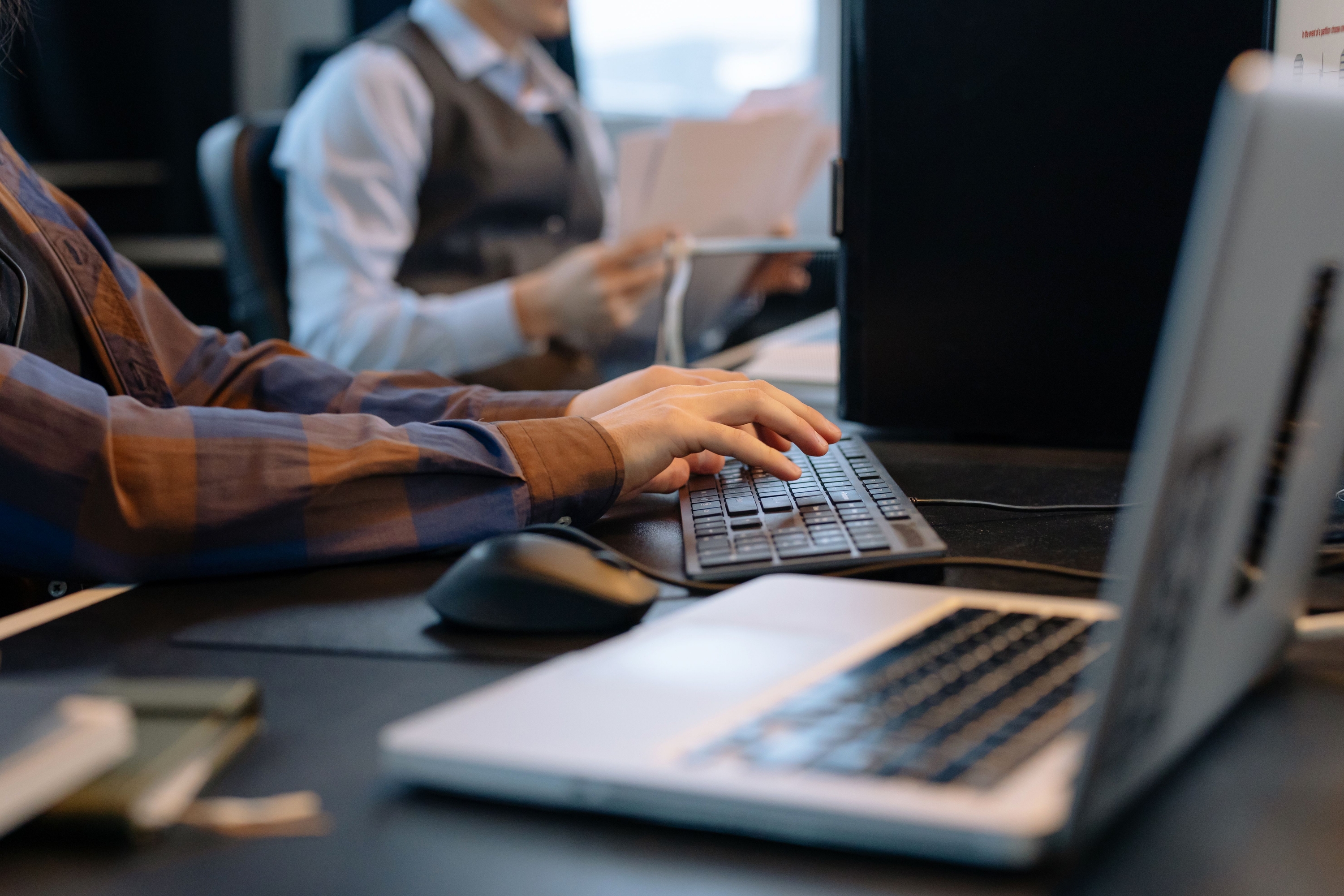 Why Being the "Quiet Expert" at Work Is Great for Your Soul but Terrible for Your Salary
