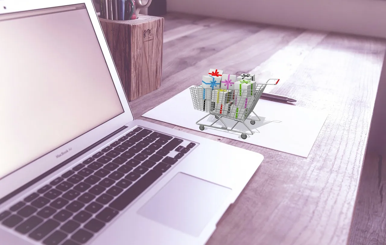 Digital products built once and sold repeatedly (Image Credits: Pixabay)
