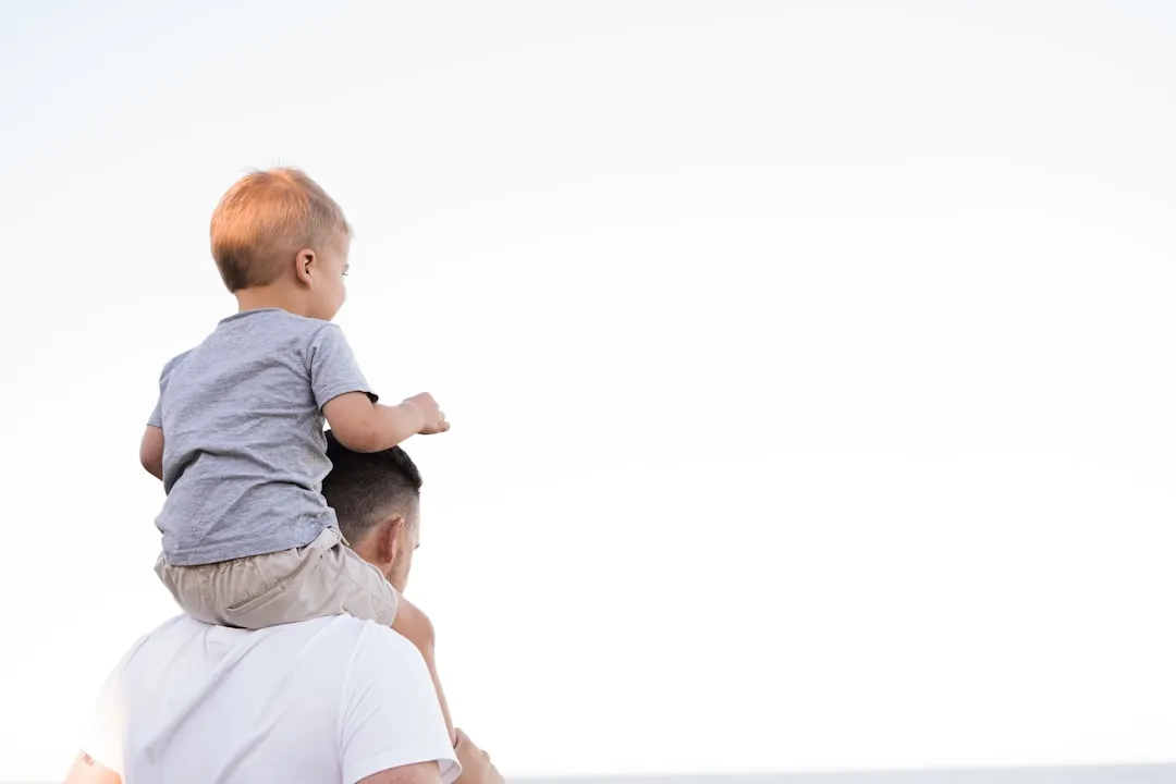 The Hidden Cost of Chronic Father Guilt (Image Credits: Unsplash)