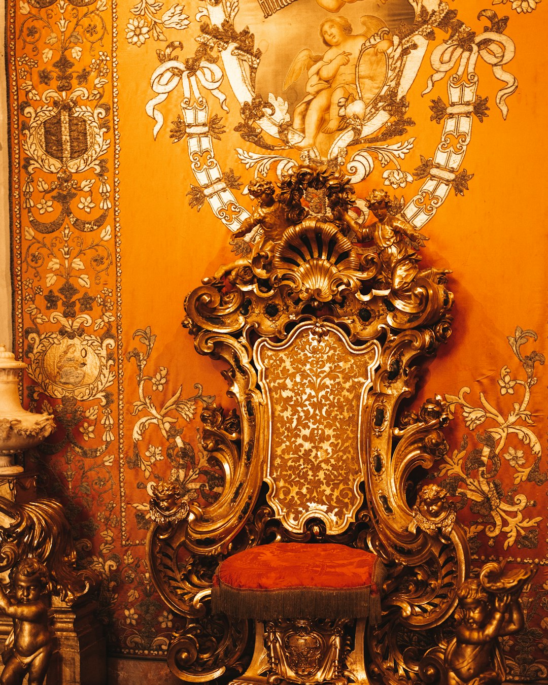A Golden Stool That British Colonizers Couldn't Leave Alone (image credits: unsplash)