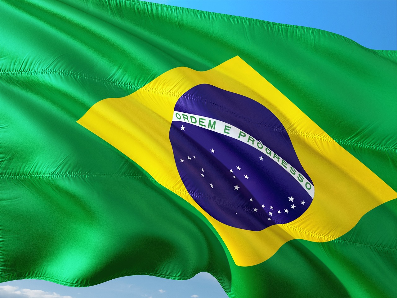 Dilma Rousseff: From Impeachment to Political Resilience (image credits: pixabay)
