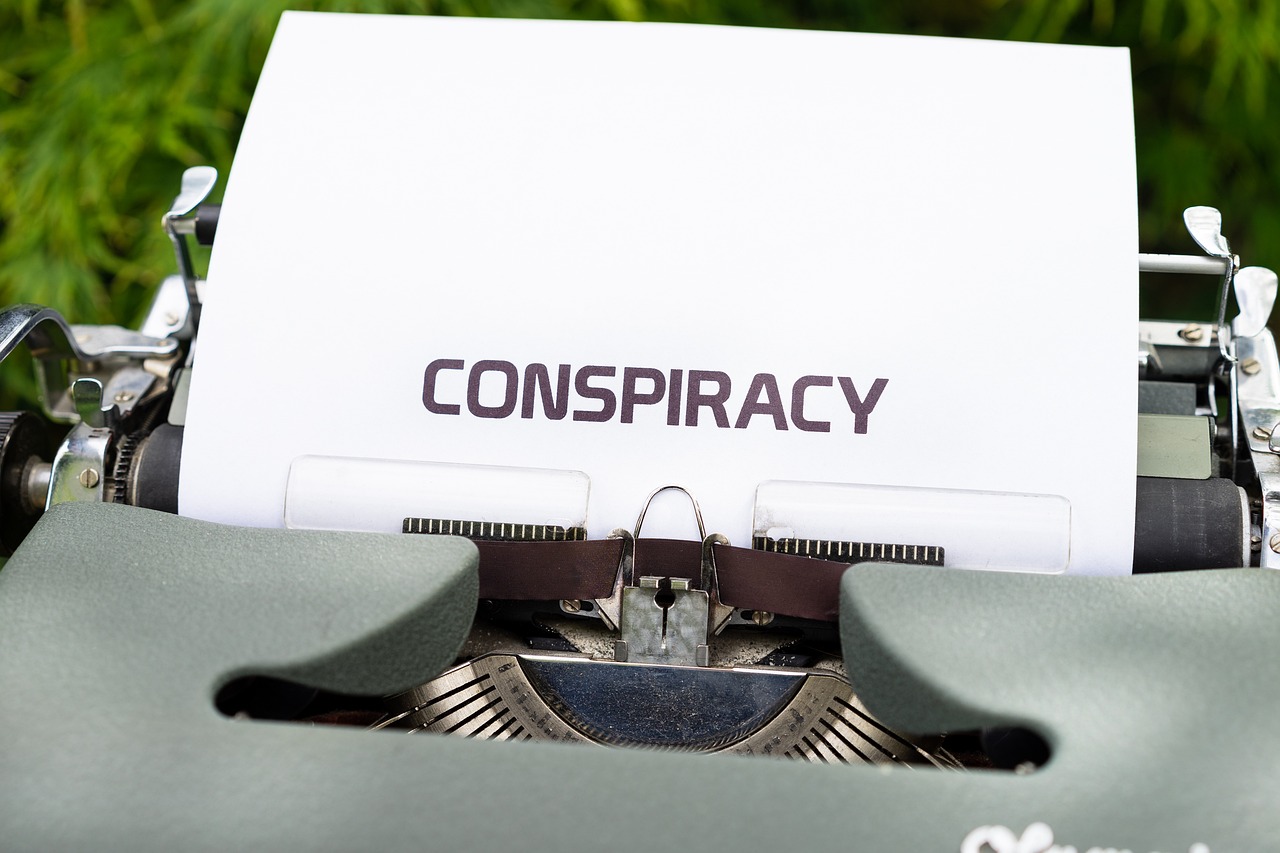 The Connection to Modern Conspiracies (image credits: pixabay)