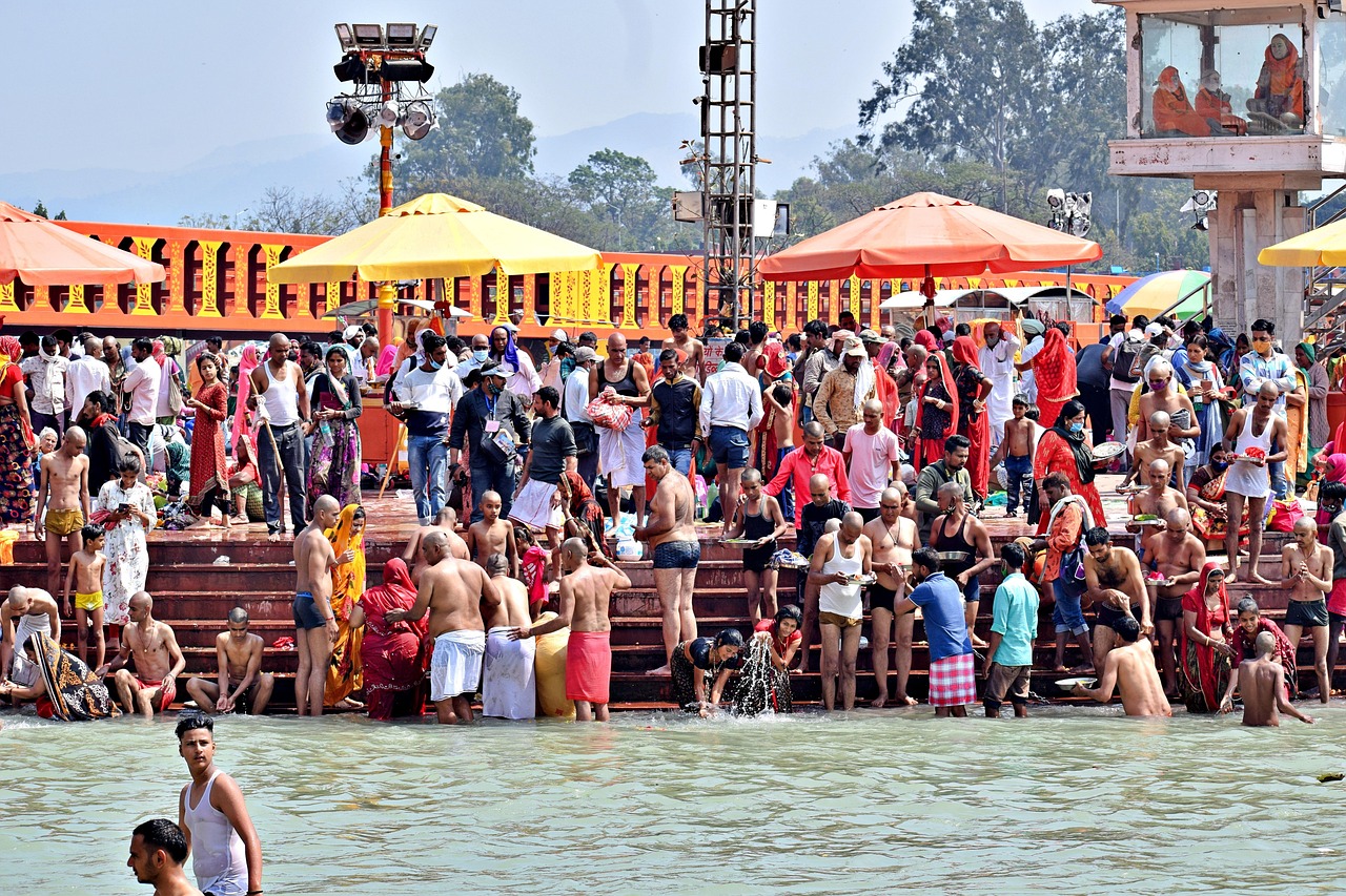 India’s Kumbh Mela: The Largest Gathering on Earth (image credits: pixabay)