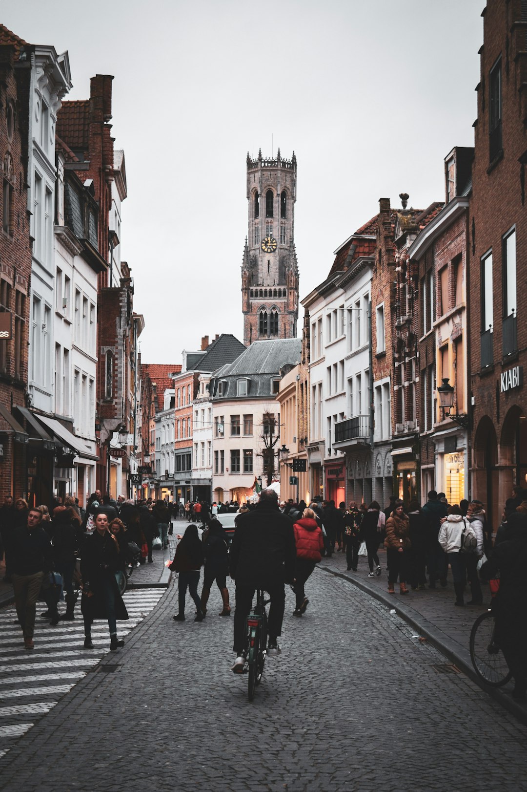 Cities Were Surprisingly Noisy Places (image credits: unsplash)