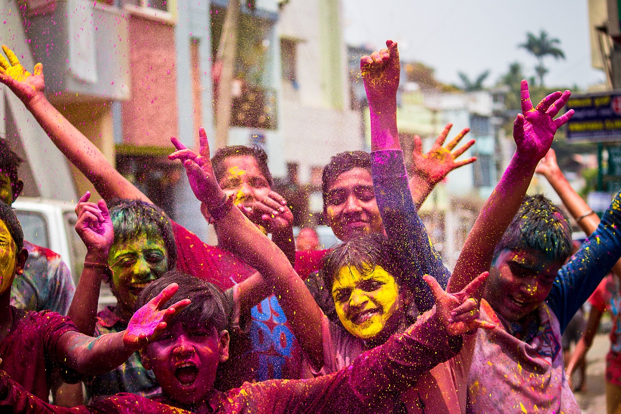 Holi's Original Water Wars: India's Color Festival Gone Extreme (image credits: pixabay)
