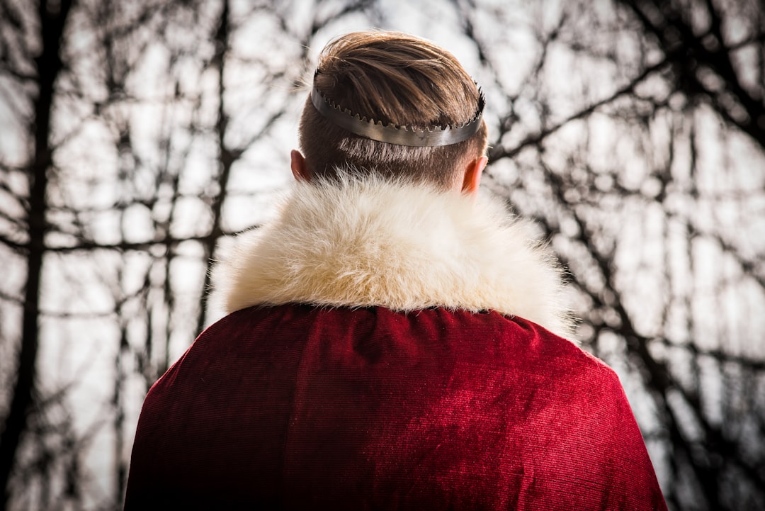Lancelot and Guinevere: When Love Betrays Loyalty (image credits: unsplash)