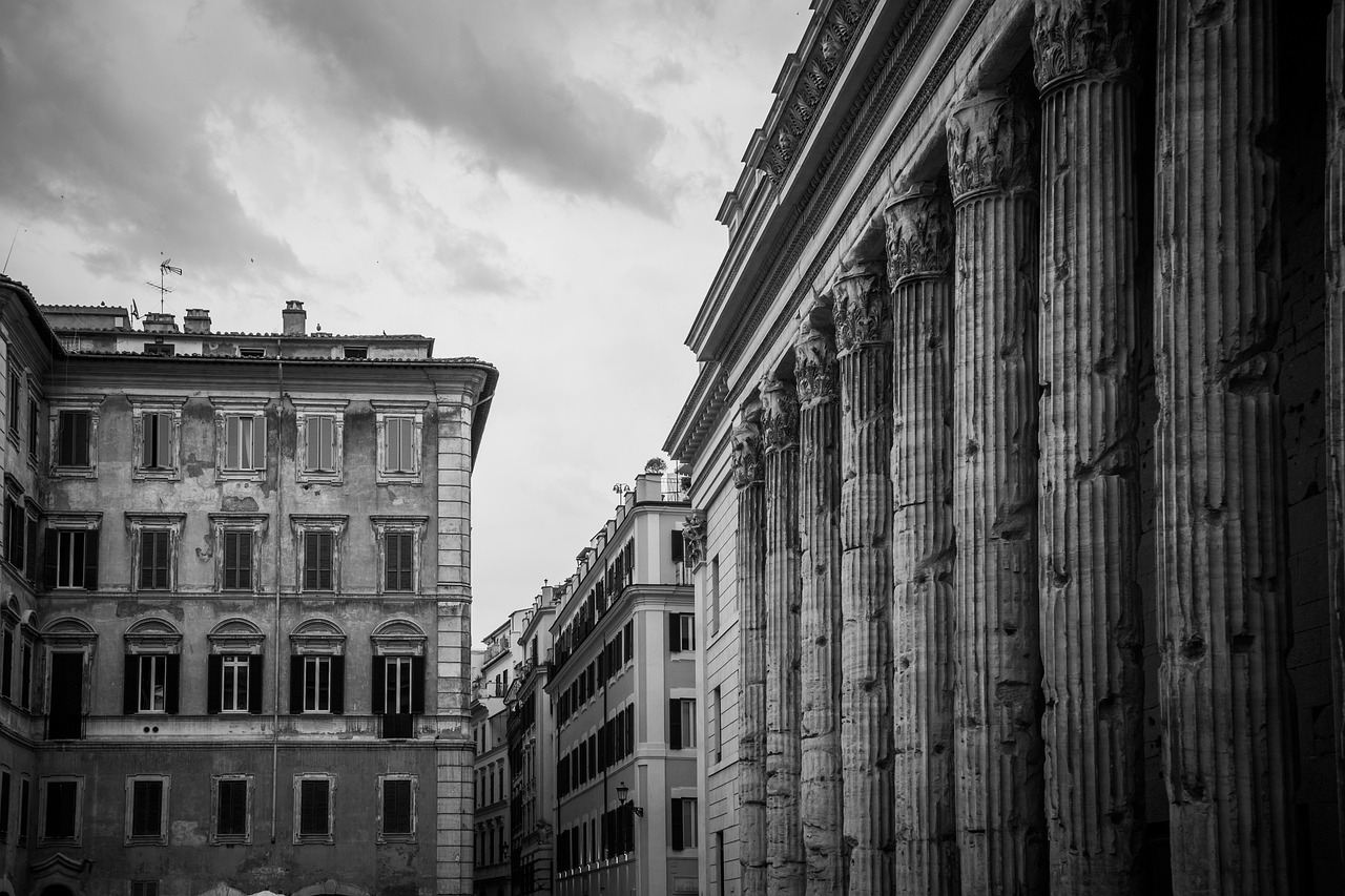 Roman Empire's Economic Self-Destruction Through Trade Wars (image credits: pixabay)
