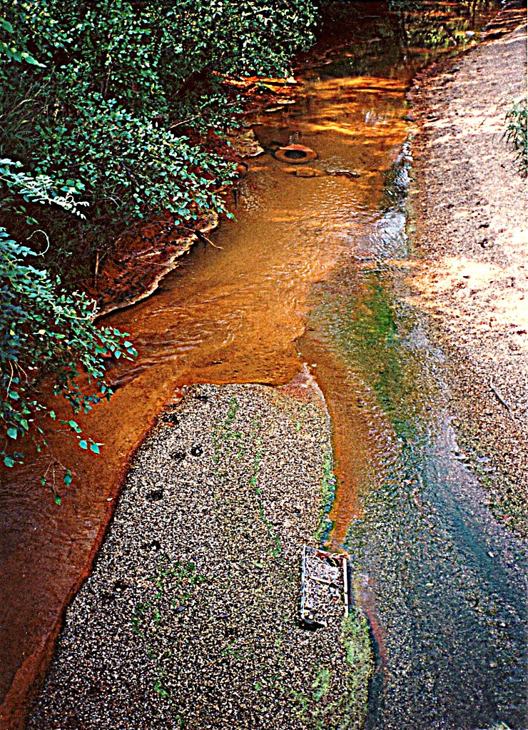 Picher, Oklahoma: Lead Poisoning Paradise (image credits: flickr)