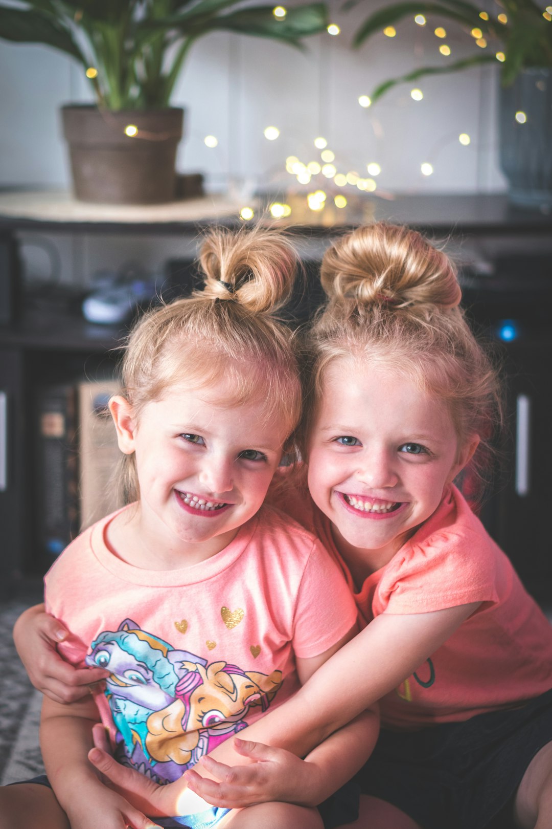 The Coincidental Deaths of Famous Twins (image credits: unsplash)
