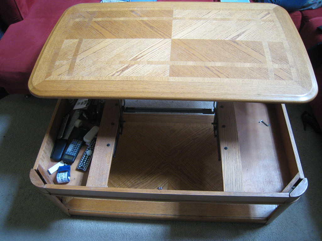 Coffee Tables with Secret Lift-Tops and Drawers (image credits: flickr)