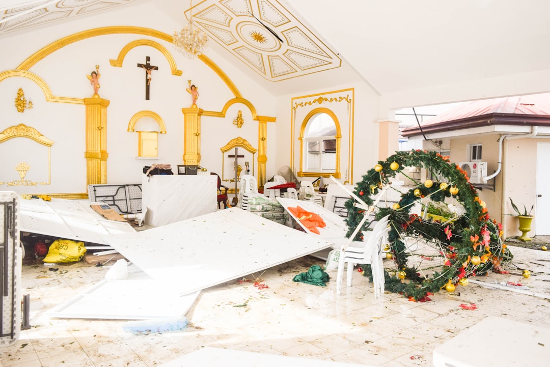 Philippines: Caught Between Nature and Neglect (image credits: unsplash)