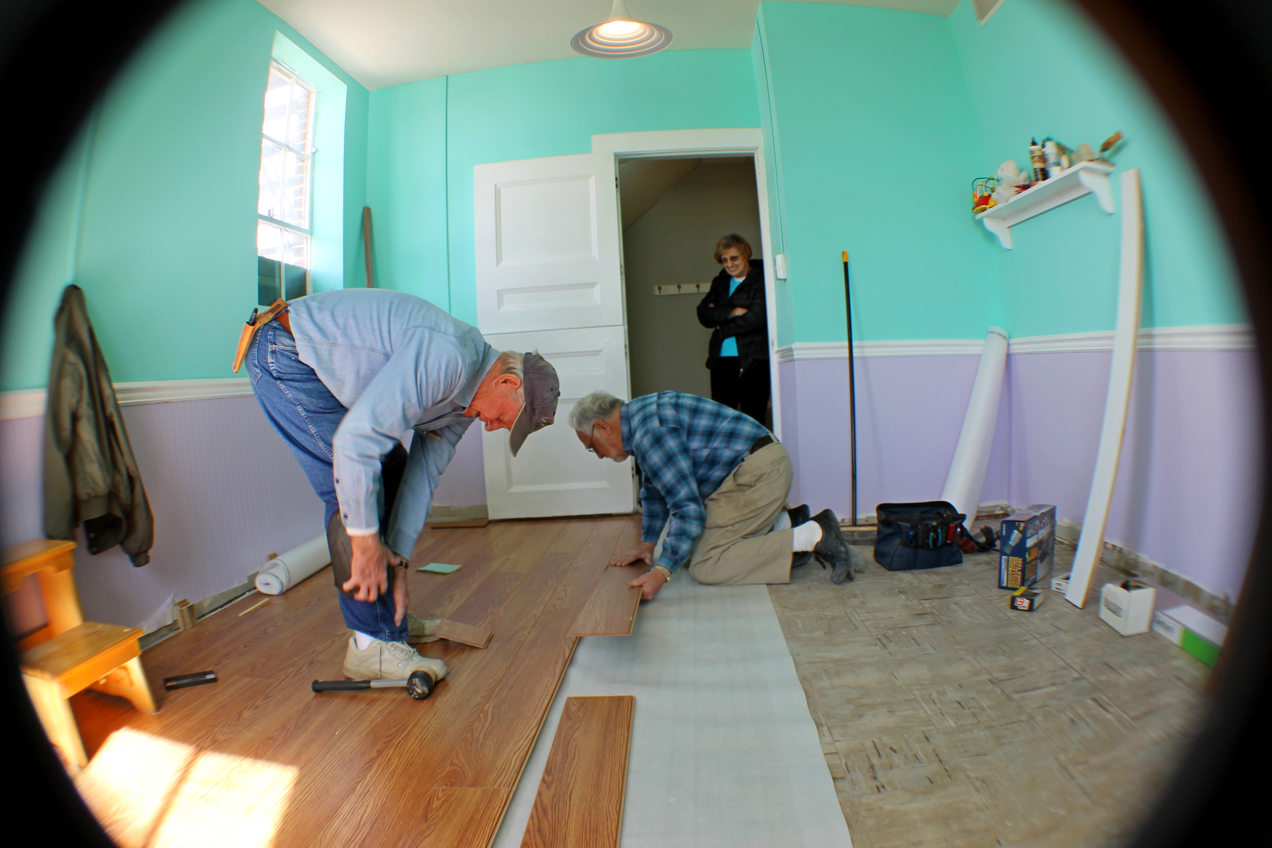 Flooring Renovations (image credits: wikimedia)