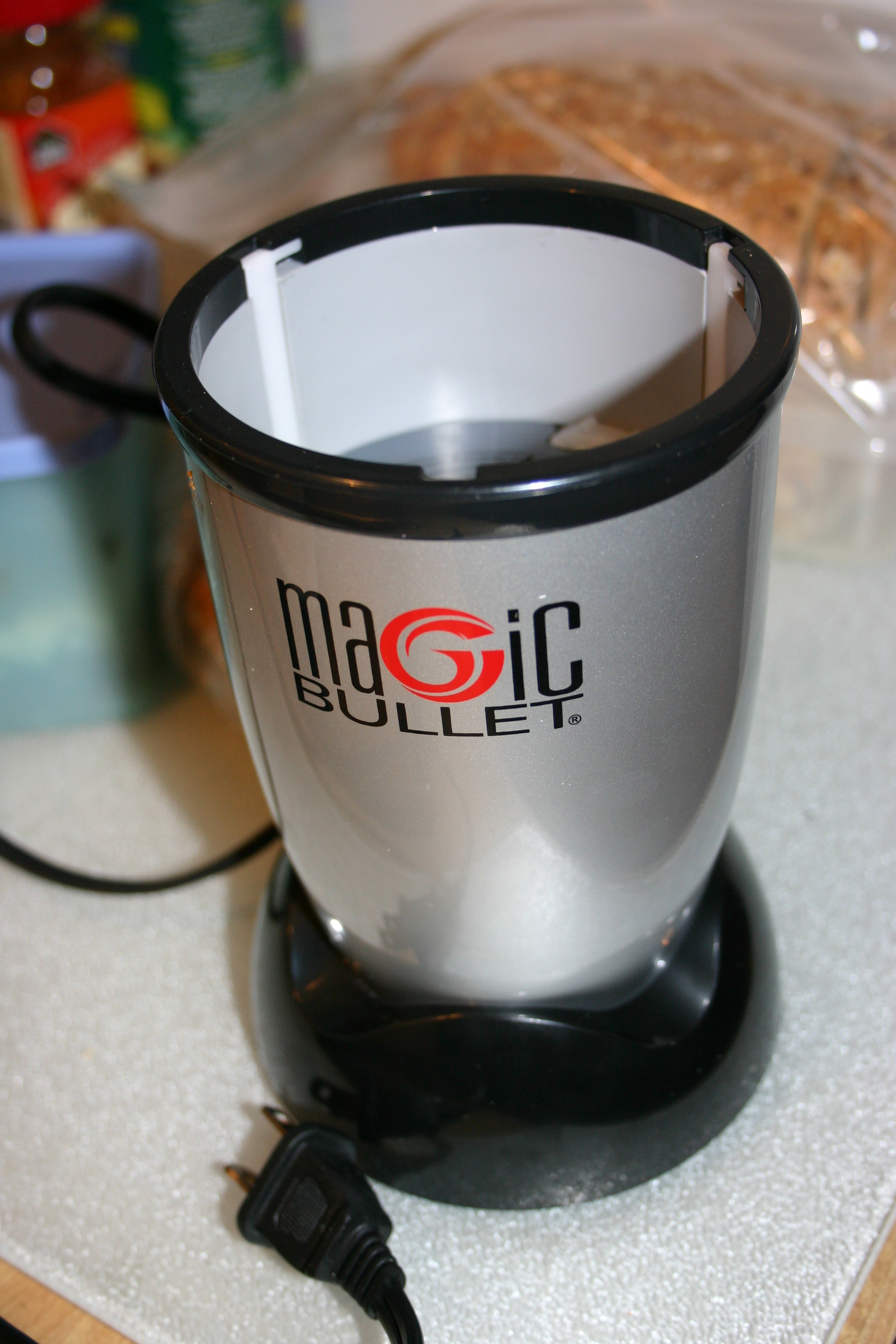 Magic Bullet The One Minute Marvel That Loses Its Magic (image credits: wikimedia)