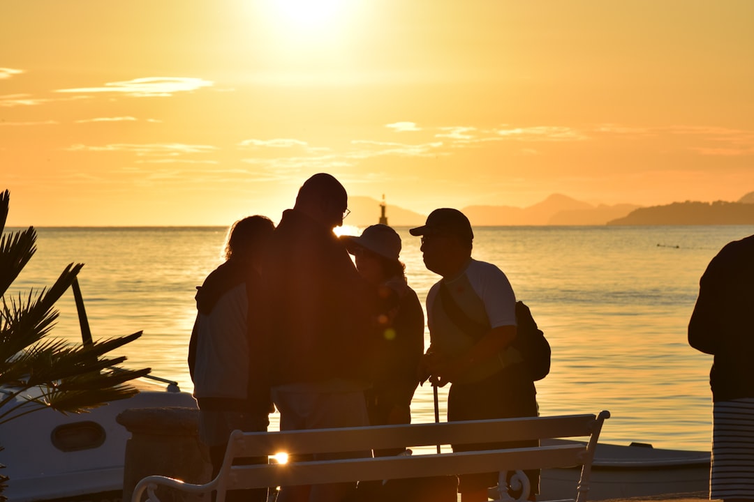 The Power of Peer-to-Peer Sharing During Crisis (image credits: unsplash)