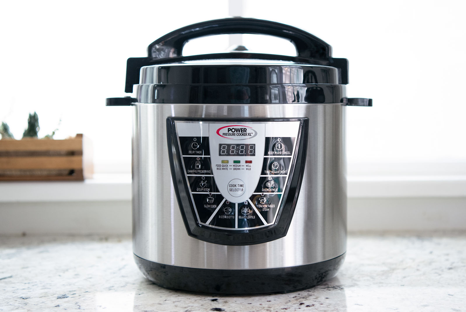 Electric Pressure Cooker: Dinner in Half the Time (image credits: wikimedia)