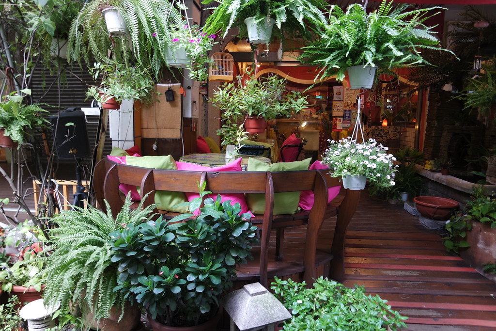 The App-Controlled Garden Experience (image credits: flickr)