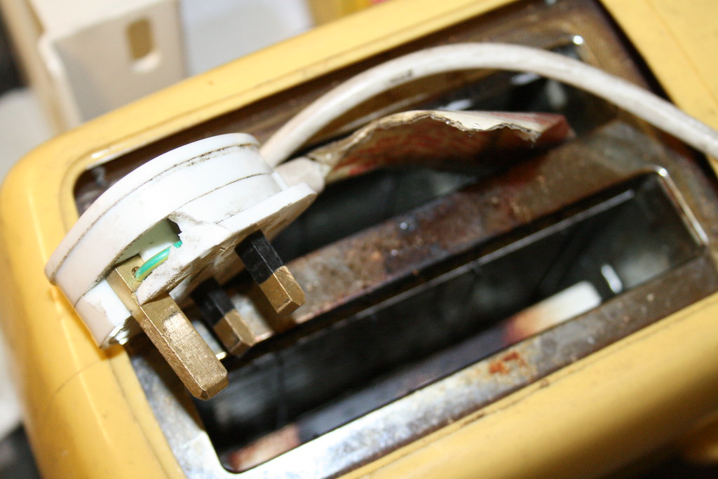 Hamilton Beach Model 22602 The Phantom Energizer (image credits: flickr)