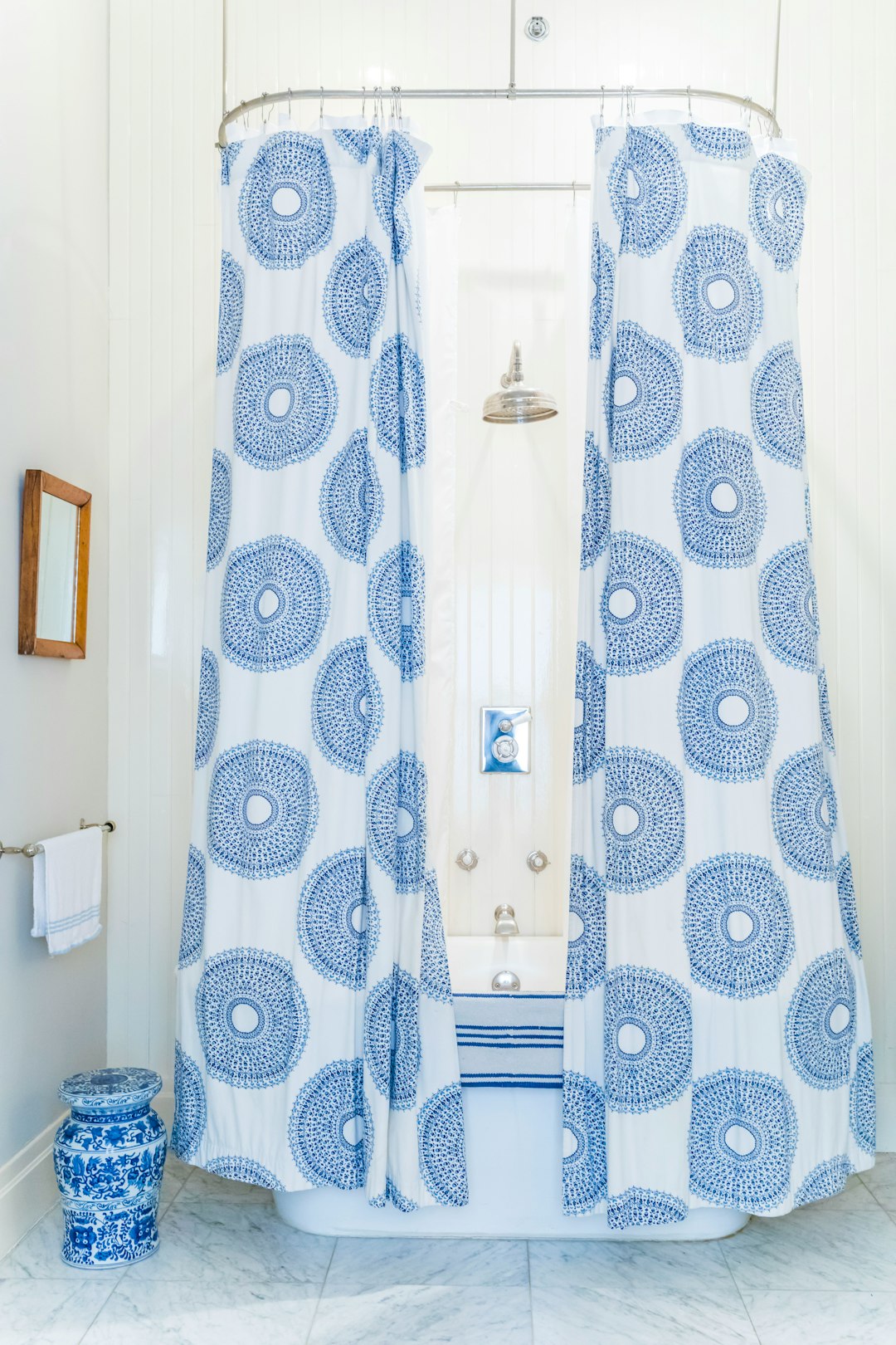 Shower Curtains and Liners (image credits: unsplash)