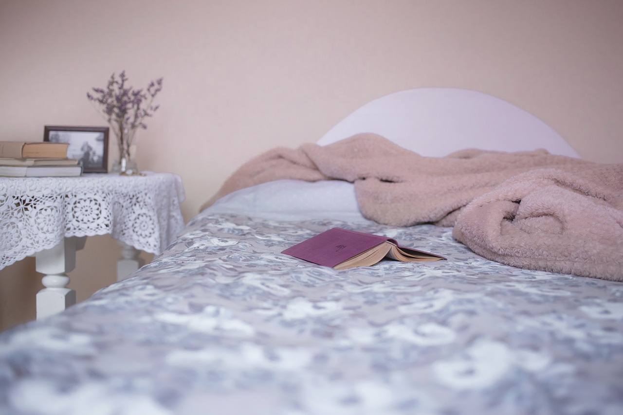 Poor Bed Placement: Restless Nights, Anxious Days (image credits: pixabay)