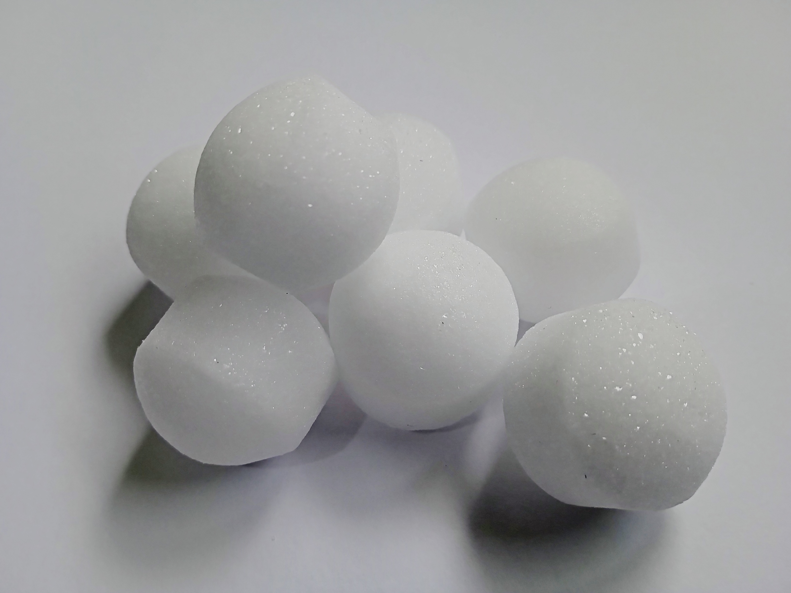 Mothballs and Old Fabric Protection Products (image credits: By Wiki Farazi, CC0, https://commons.wikimedia.org/w/index.php?curid=129644666)