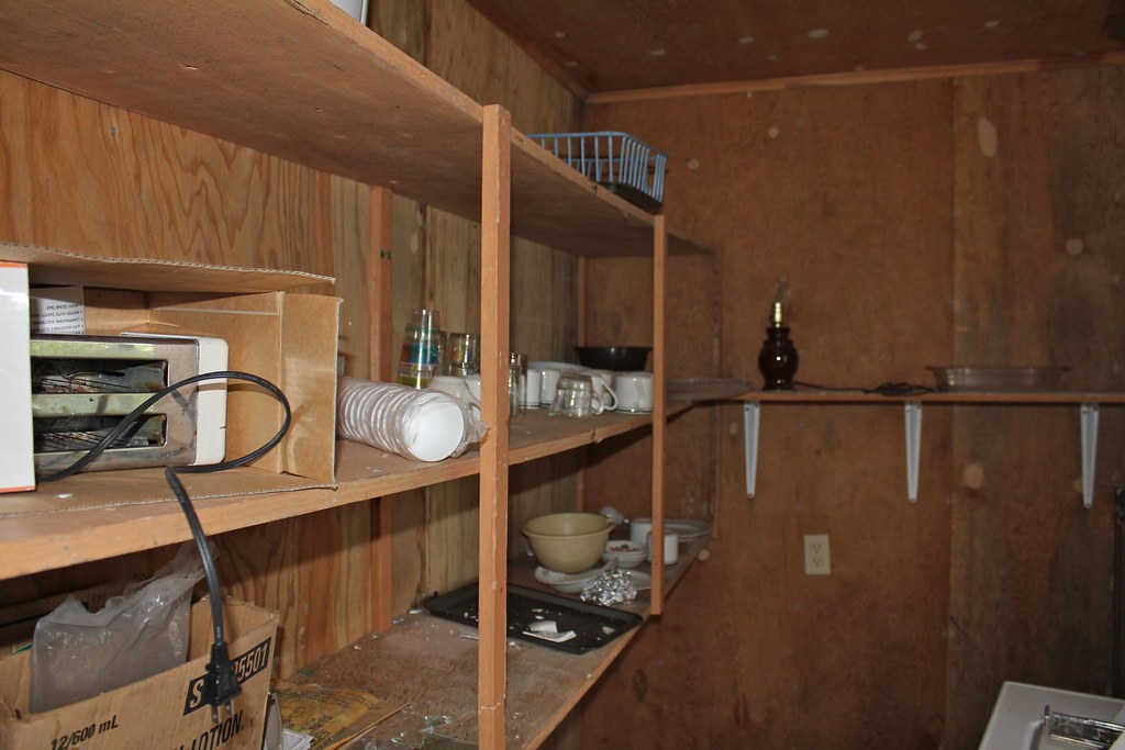 Why These Fire Traps Stay in Our Kitchens (image credits: flickr)