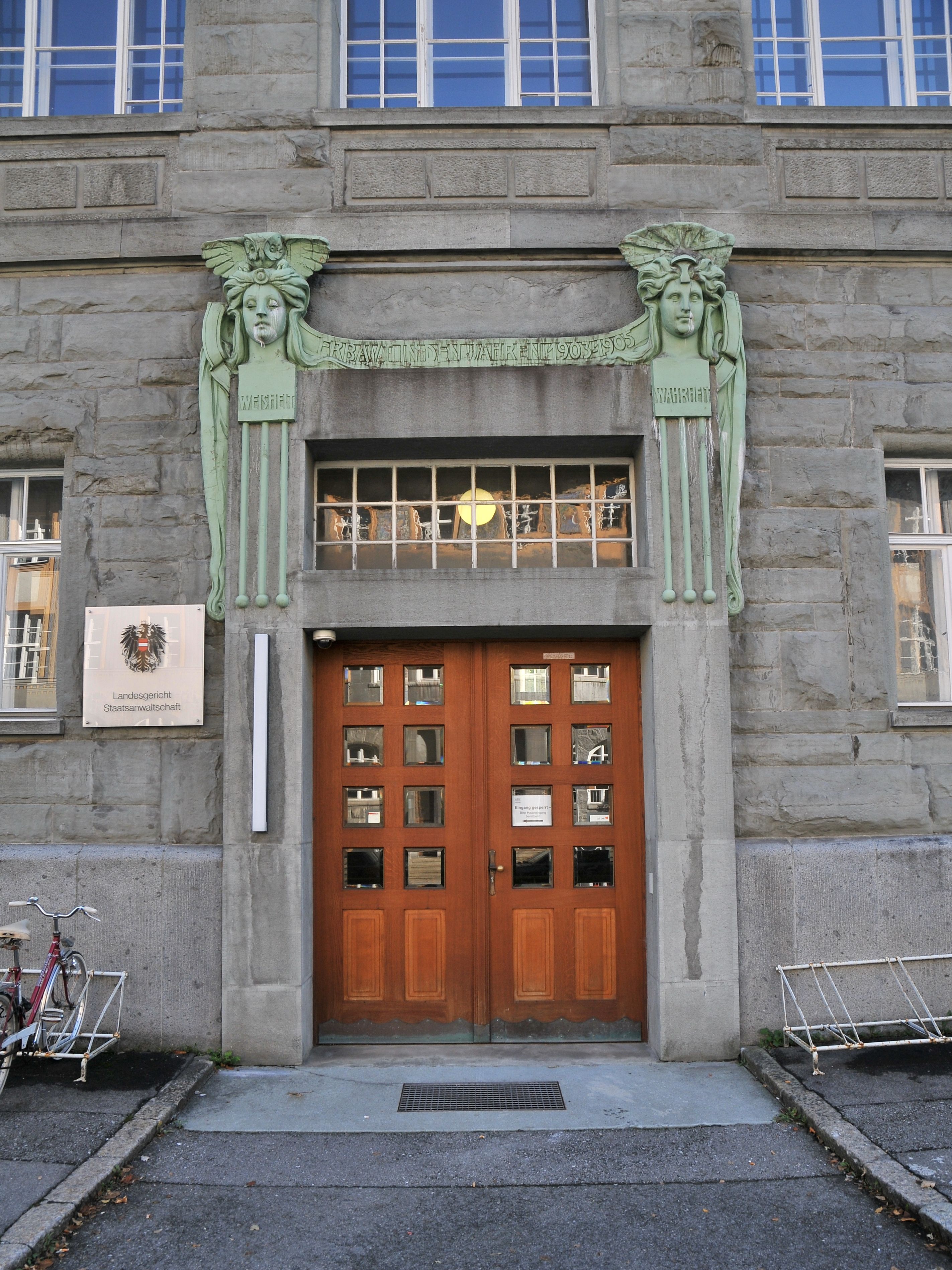 Entrance Enhancements: Making a Lasting Impression (image credits: wikimedia)