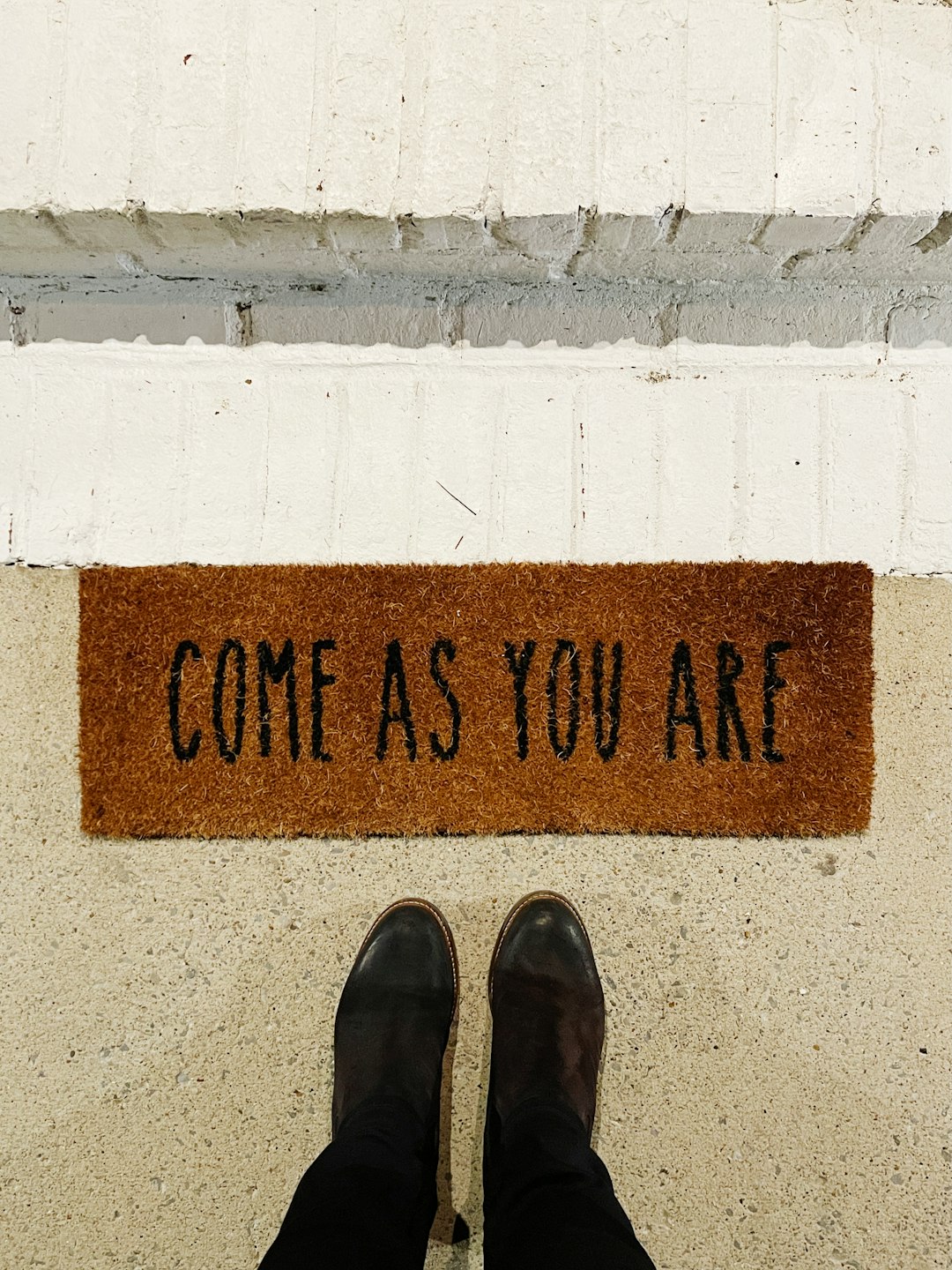 Measure the Welcome Factor for Newcomers (image credits: unsplash)