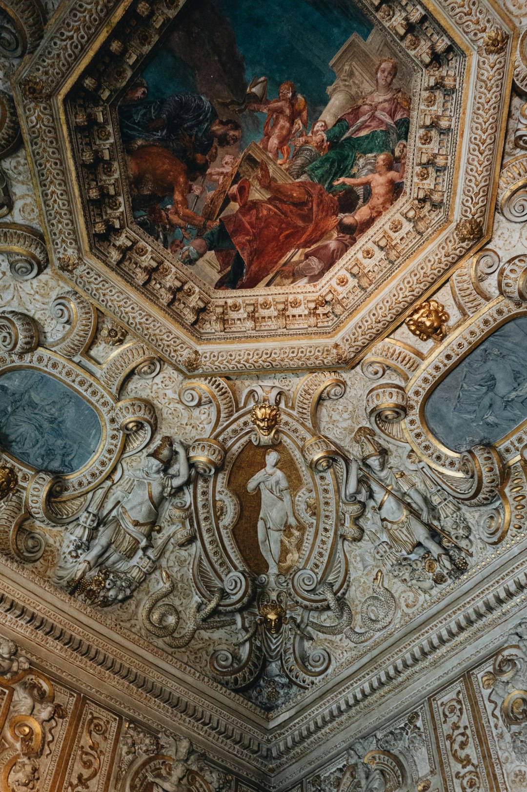 A Historical Perspective on Ceiling Art (image credits: unsplash)