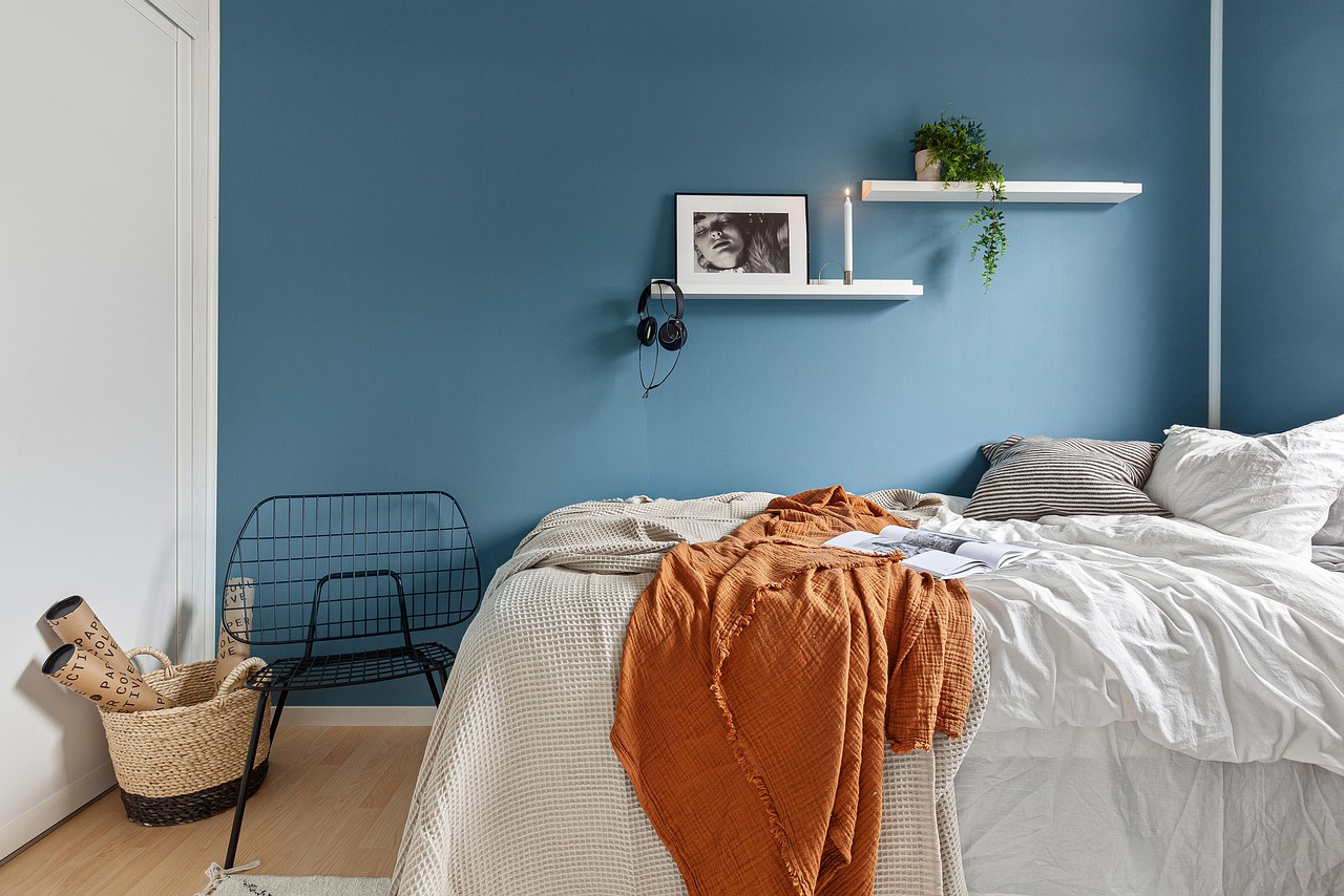 Soft Throw Blankets for a Plush Touch (image credits: pixabay)