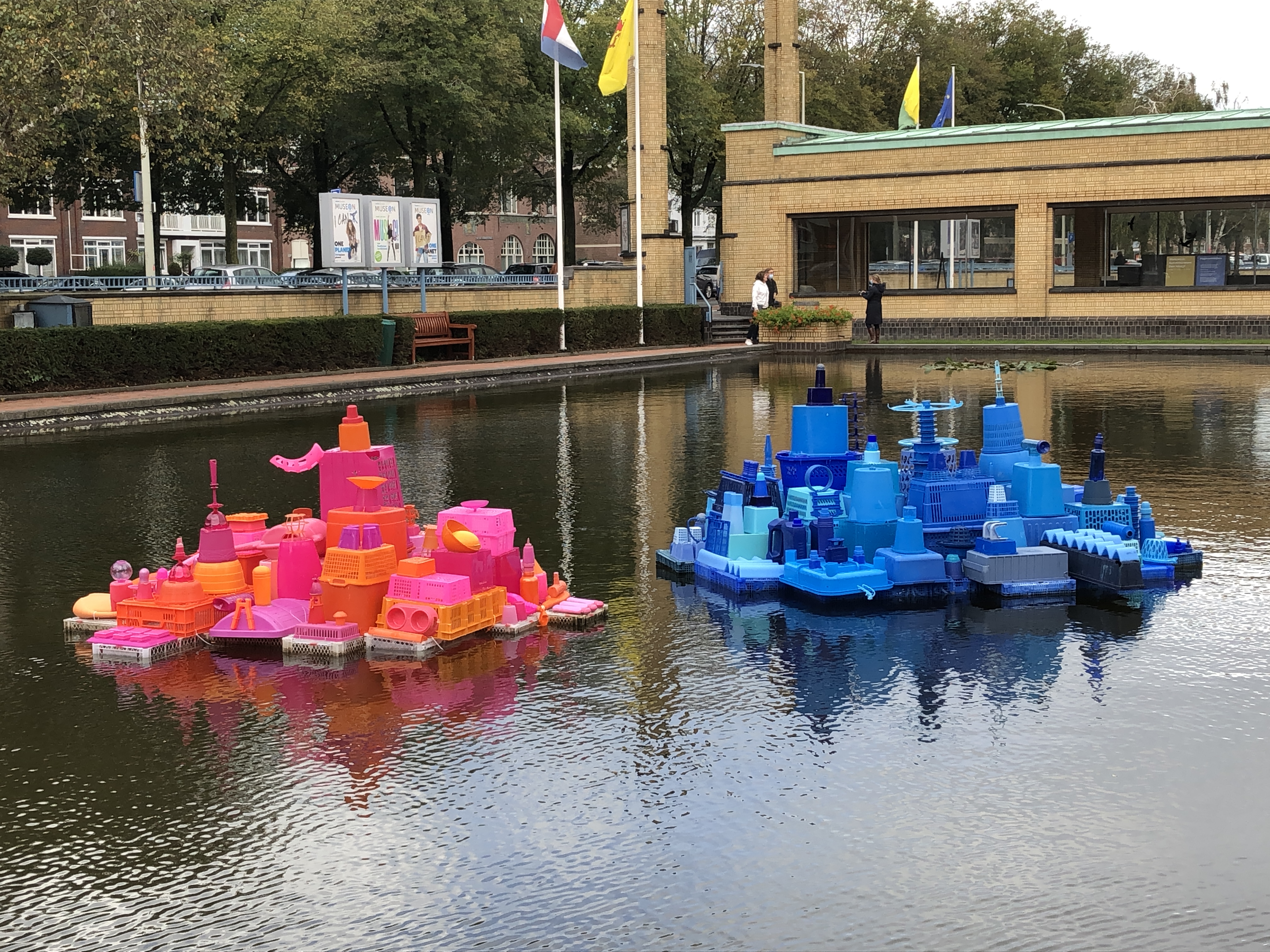 Seasteading Institute, International Waters: Freedom or Folly? (image credits: wikimedia)