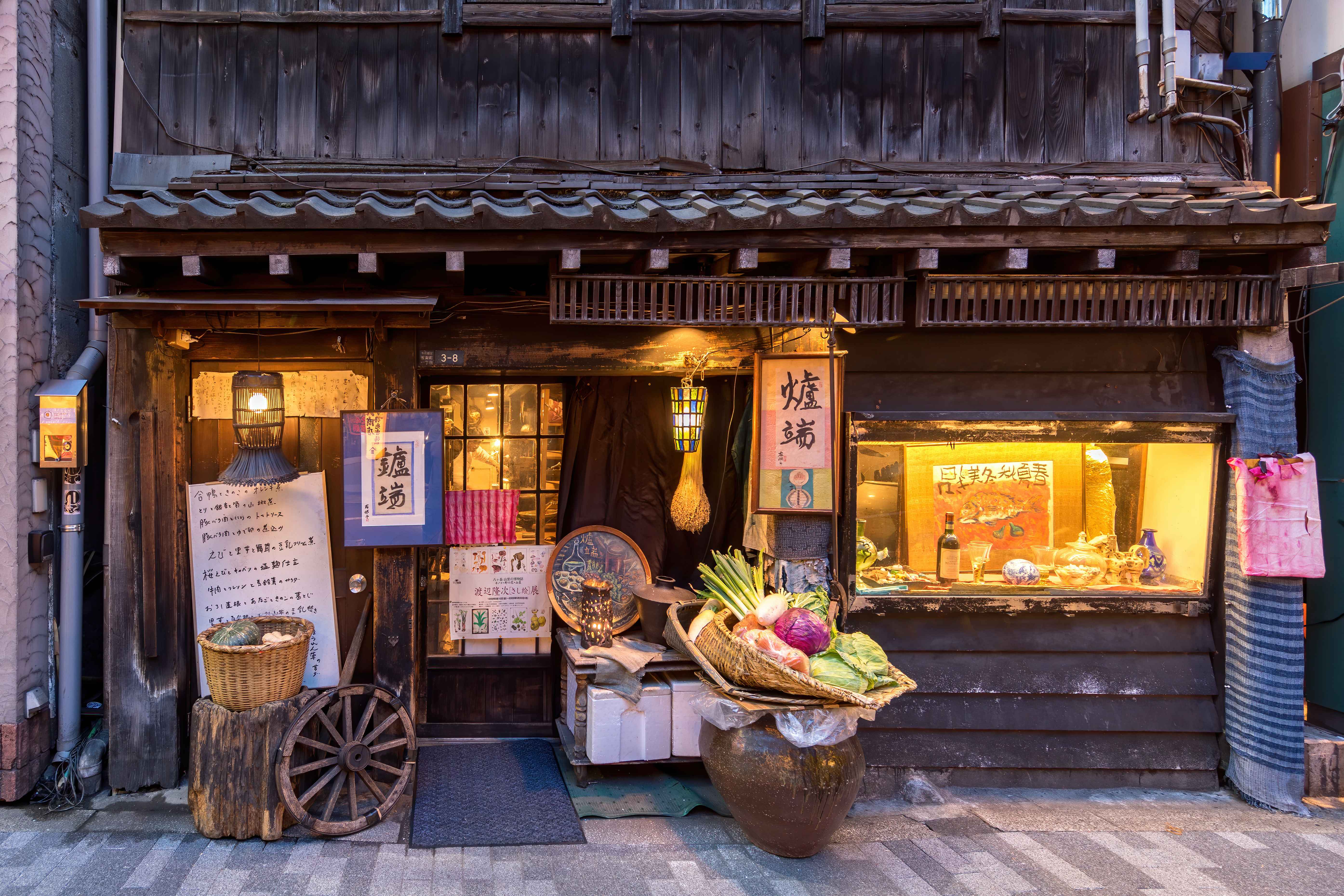 The House Built from Shipping Containers (image credits: wikimedia)