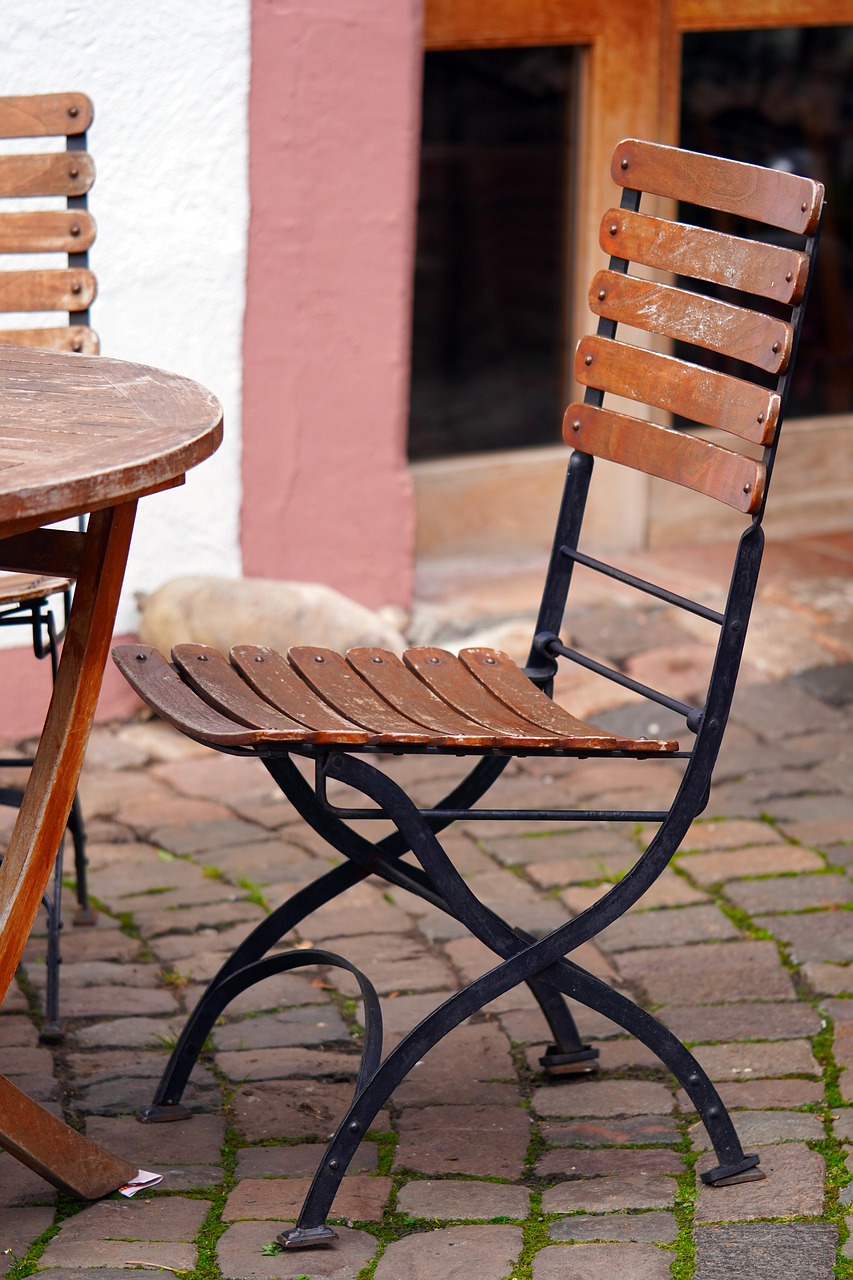 Plastic Patio Furniture (image credits: pixabay)