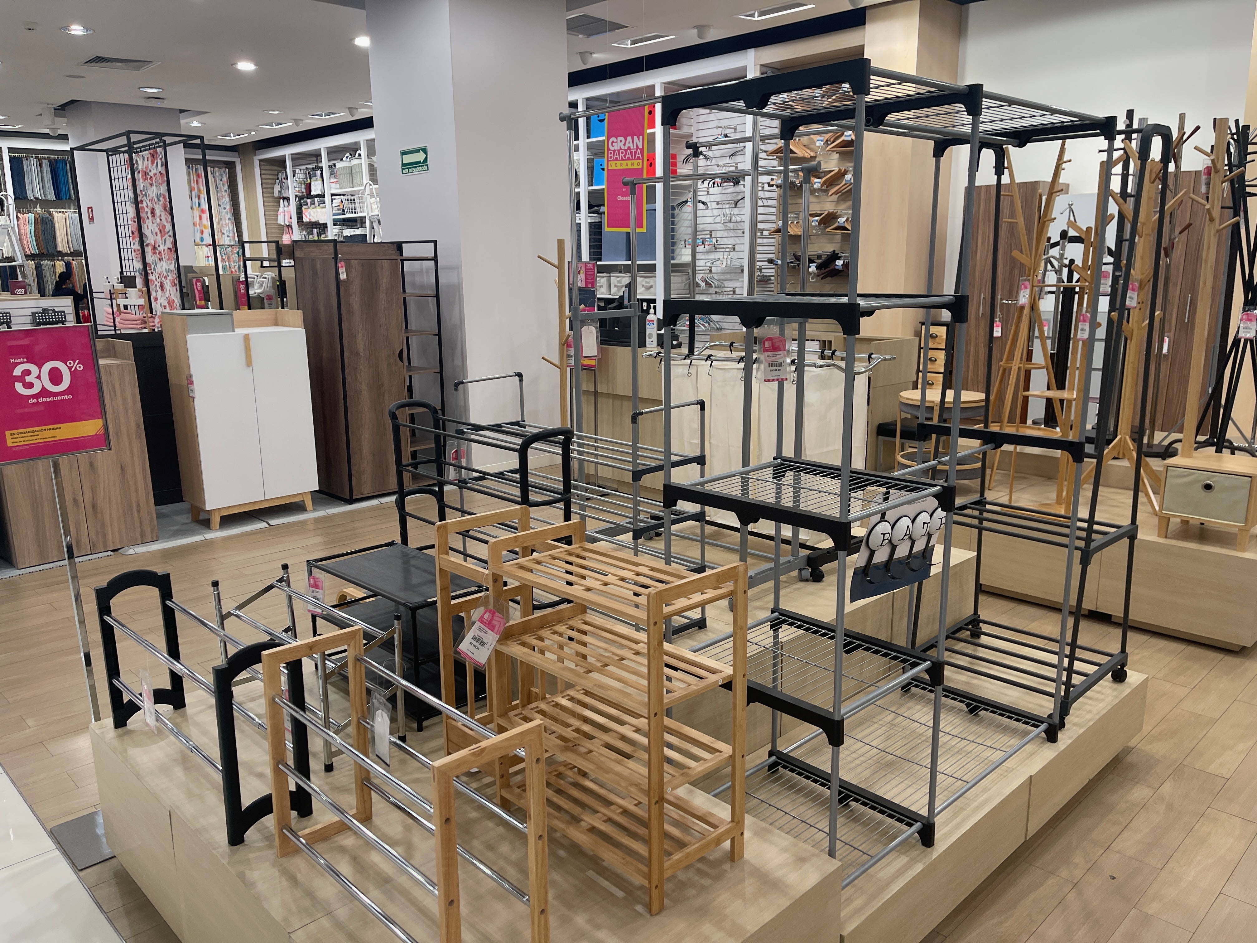 Storage & Clutter Issues (image credits: wikimedia)