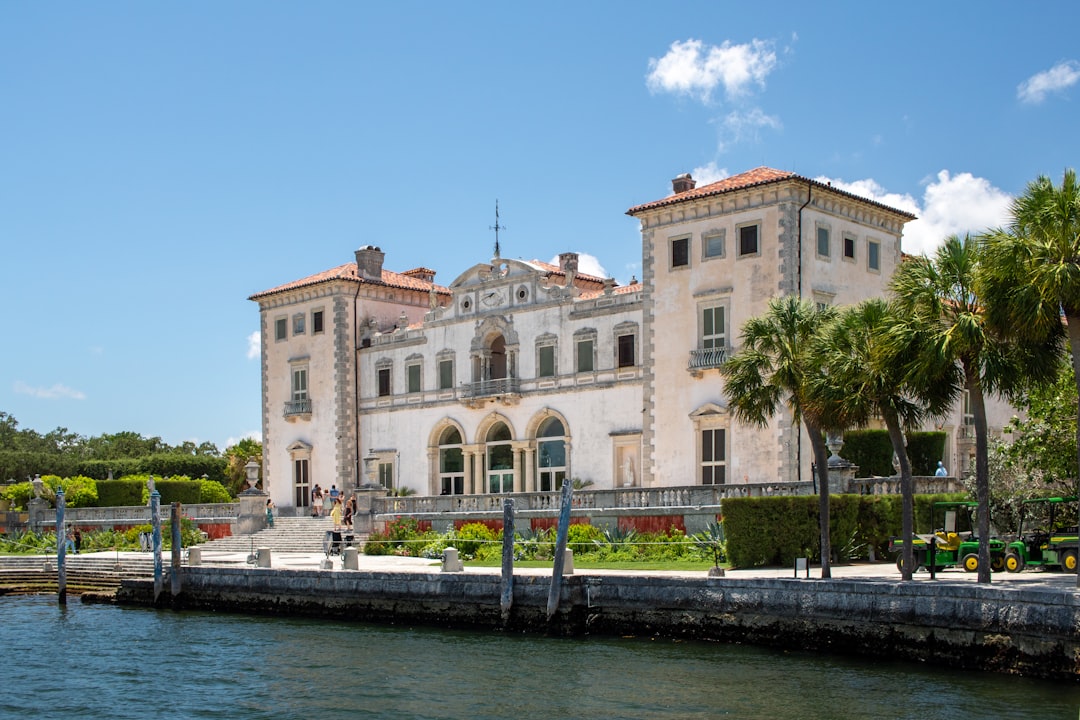 Hearst Castle: A Hollywood Dream