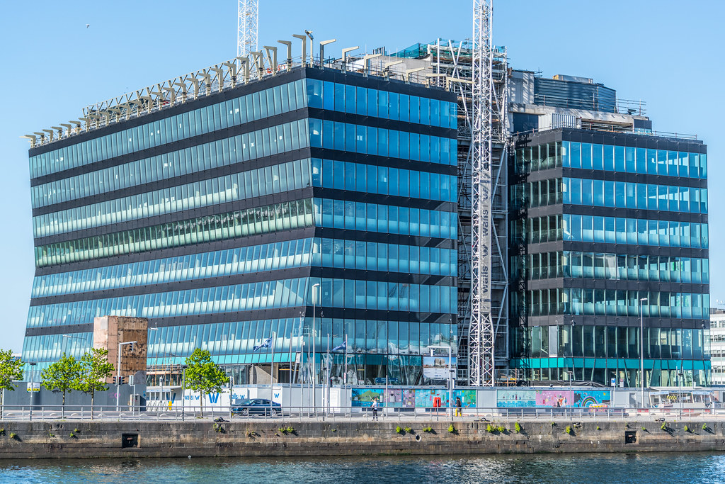 Commercial Buildings Lose Efficiency Incentives (image credits: flickr)