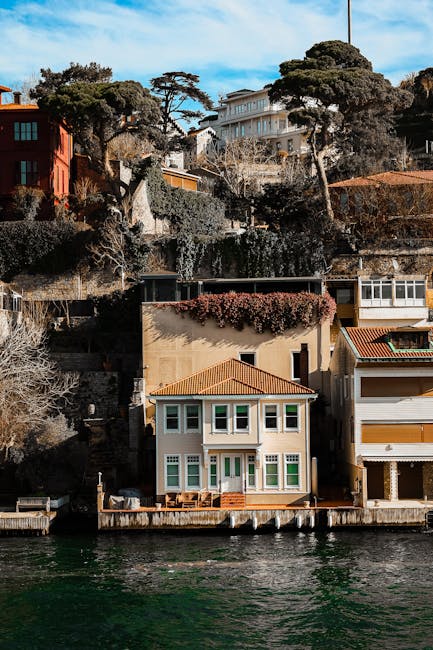 13. The Cliffside Home (image credits: pexels)