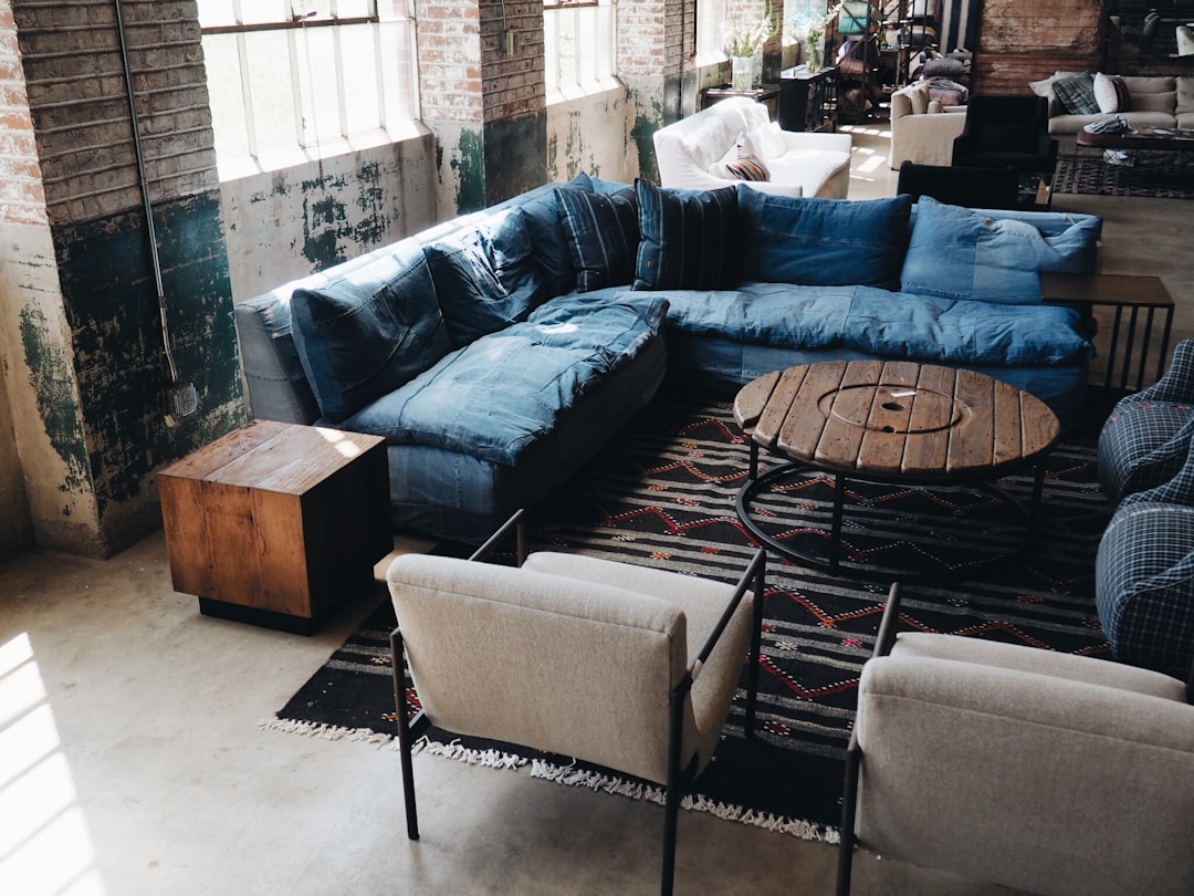 Retailers React: Showrooms Evolve (image credits: unsplash)